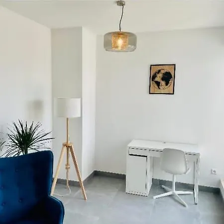 Serenity 2br With Terrace And Parking Appartamento *